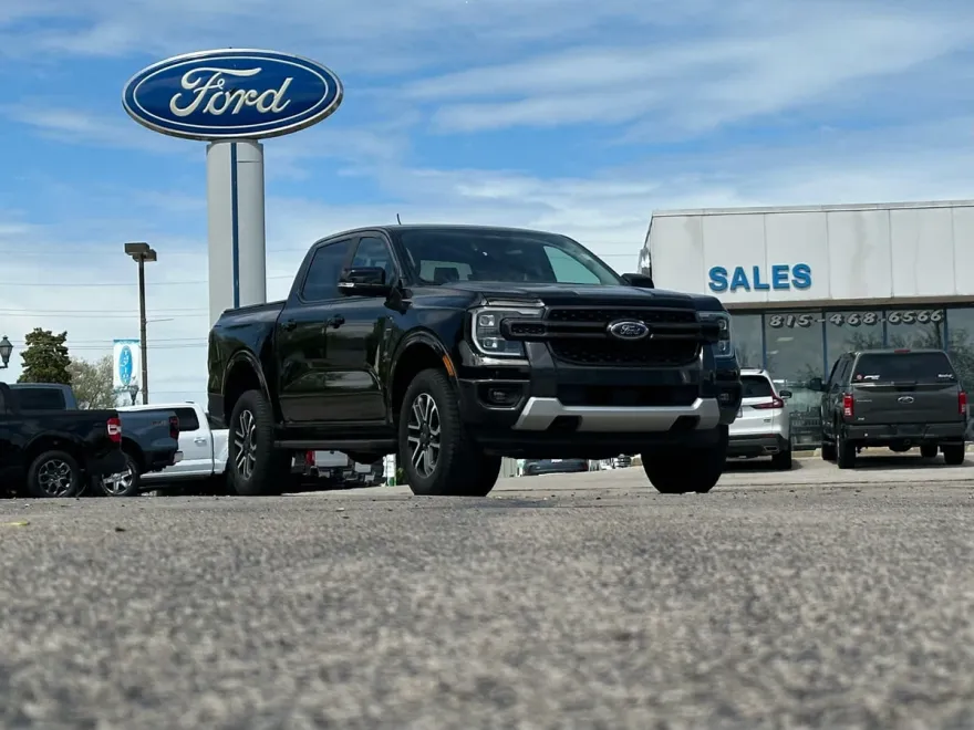 2024 Ford Ranger Lariat photo 1