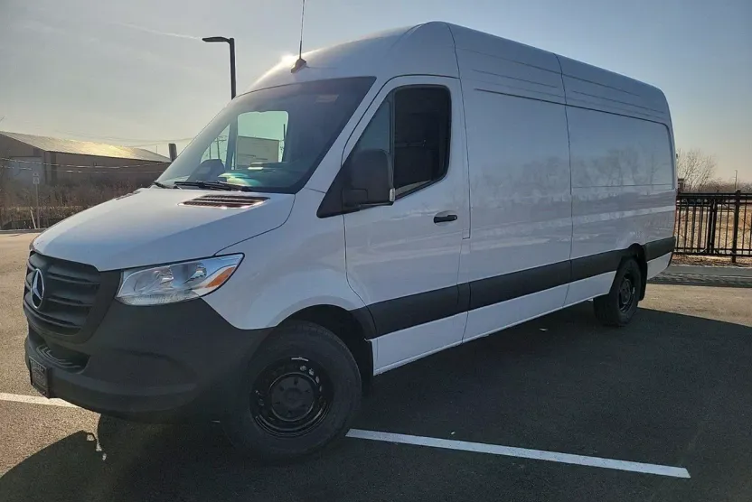 2025 Mercedes Benz Sprinter 2500 photo 1