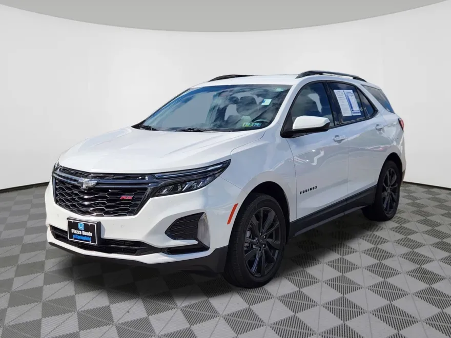 2023 Chevrolet Equinox RS photo 1