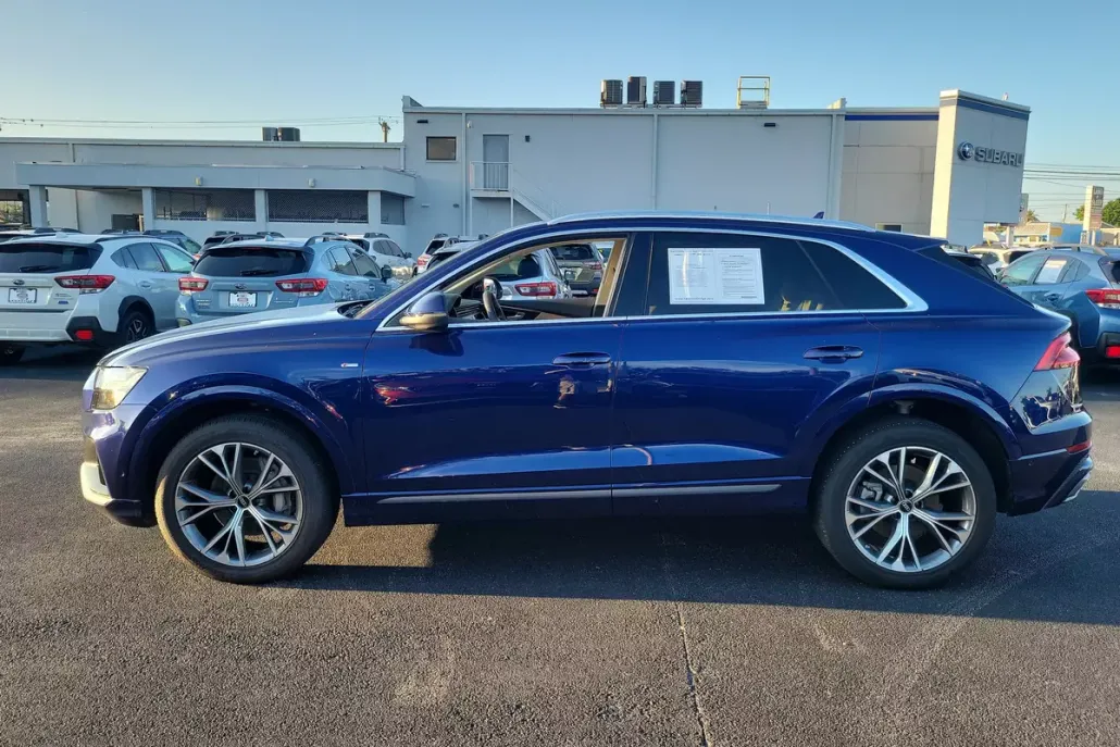 2023 Audi Q8 55 Premium Plus photo 1