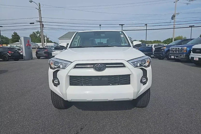 2024 Toyota 4Runner SR5 Premium photo 1