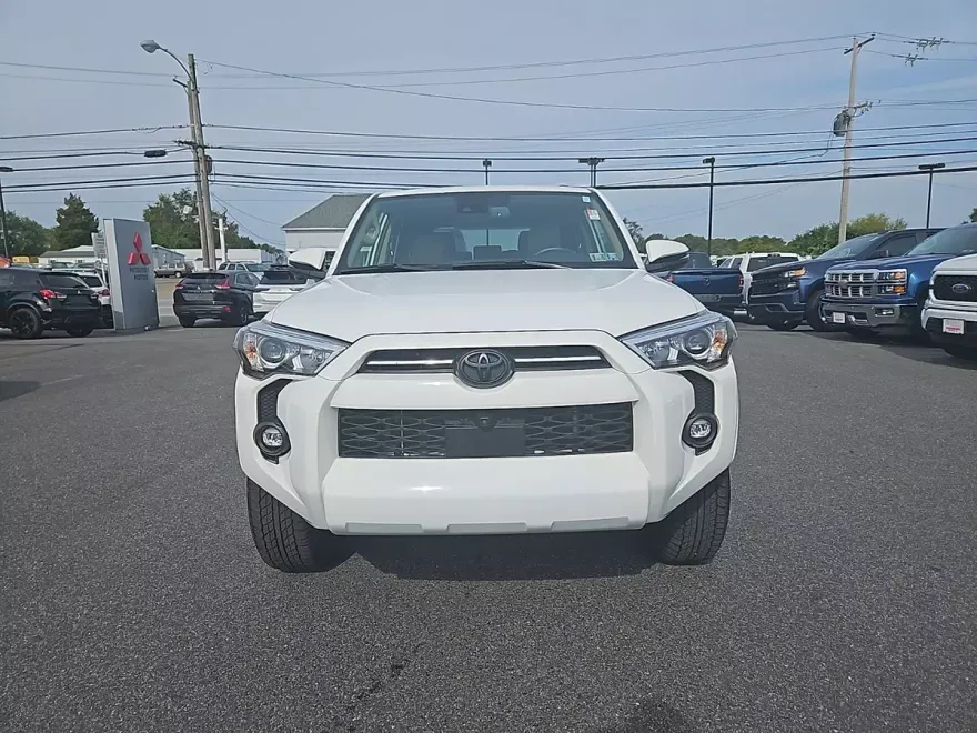 2024 Toyota 4Runner SR5 Premium photo 1