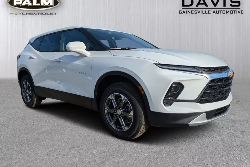 2025 Chevrolet Blazer 2LT photo 1