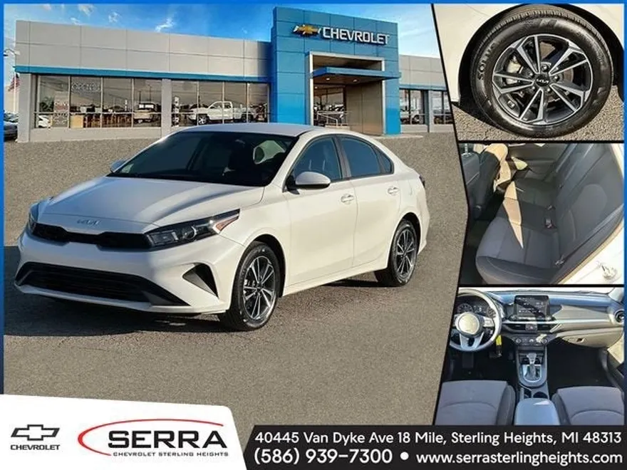 2023 Kia Forte LXS photo 1