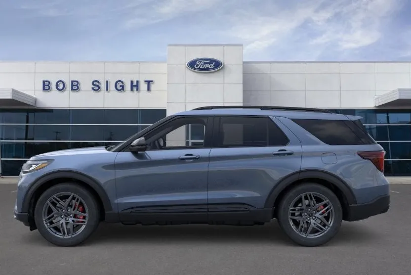 2025 Ford Explorer ST photo 1