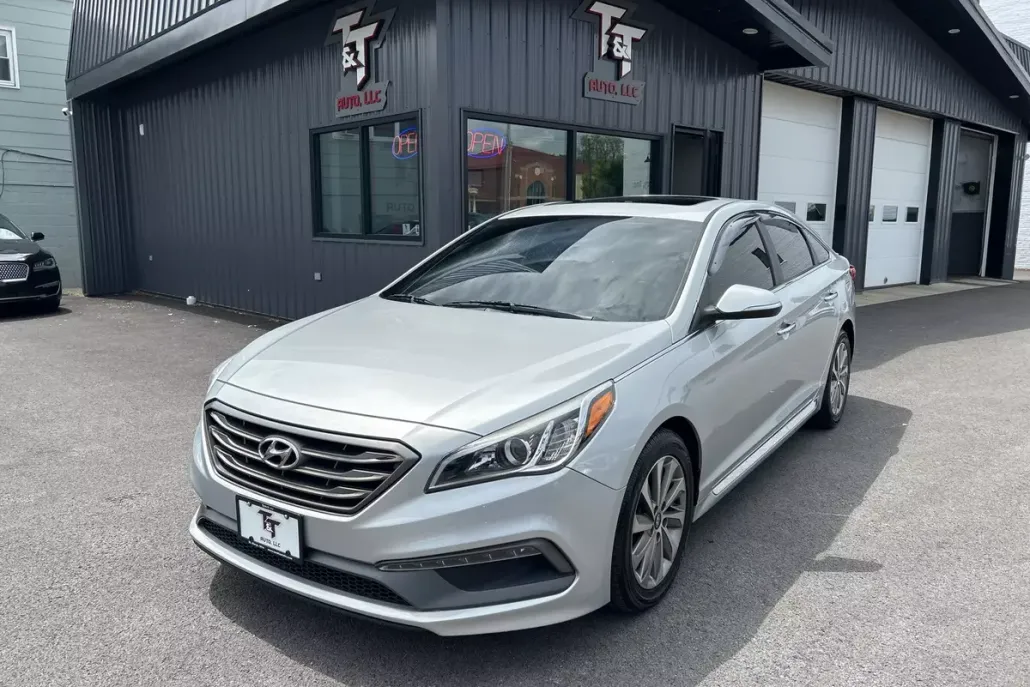 2017 Hyundai Sonata Sport photo 1