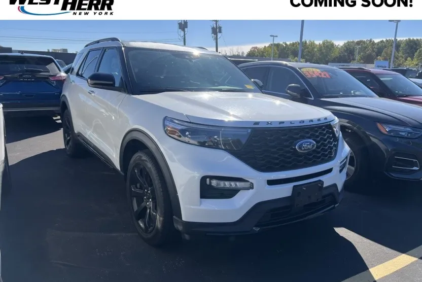 2022 Ford Explorer ST photo 1