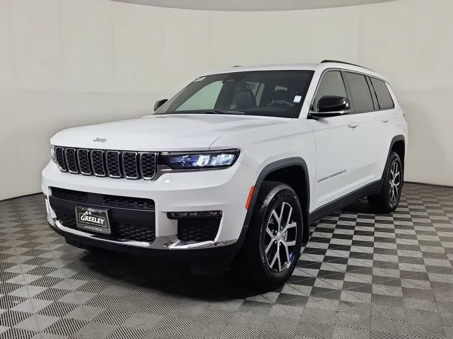 2025 Jeep Grand Cherokee Limited photo 1