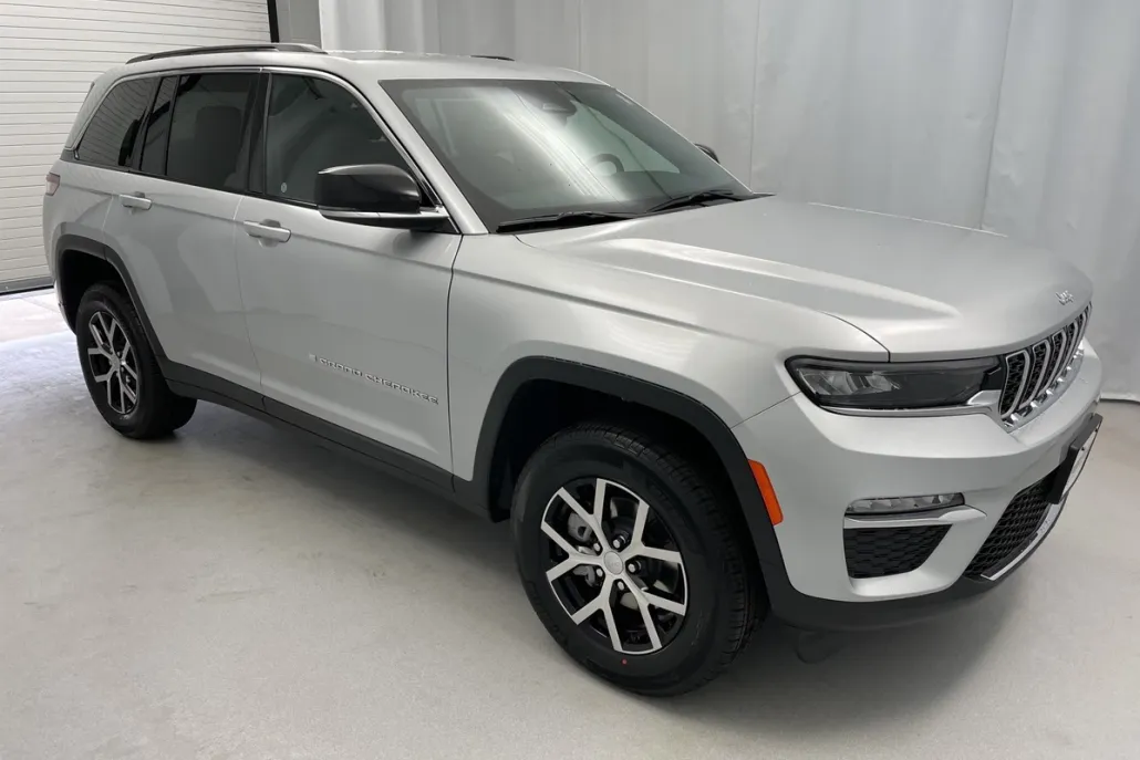2025 Jeep Grand Cherokee Limited photo 1