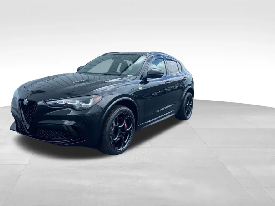 2024 Alfa Romeo Stelvio Quadrifoglio photo 1