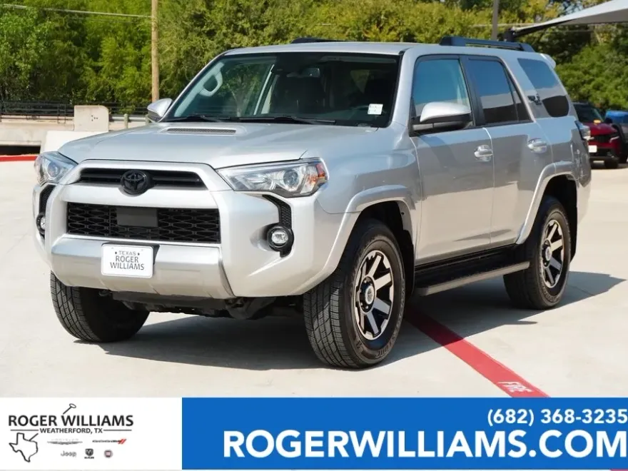 2022 Toyota 4Runner TRD Off-Road photo 1