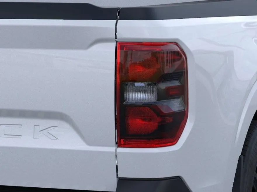 2025 Ford Maverick XLT photo 1