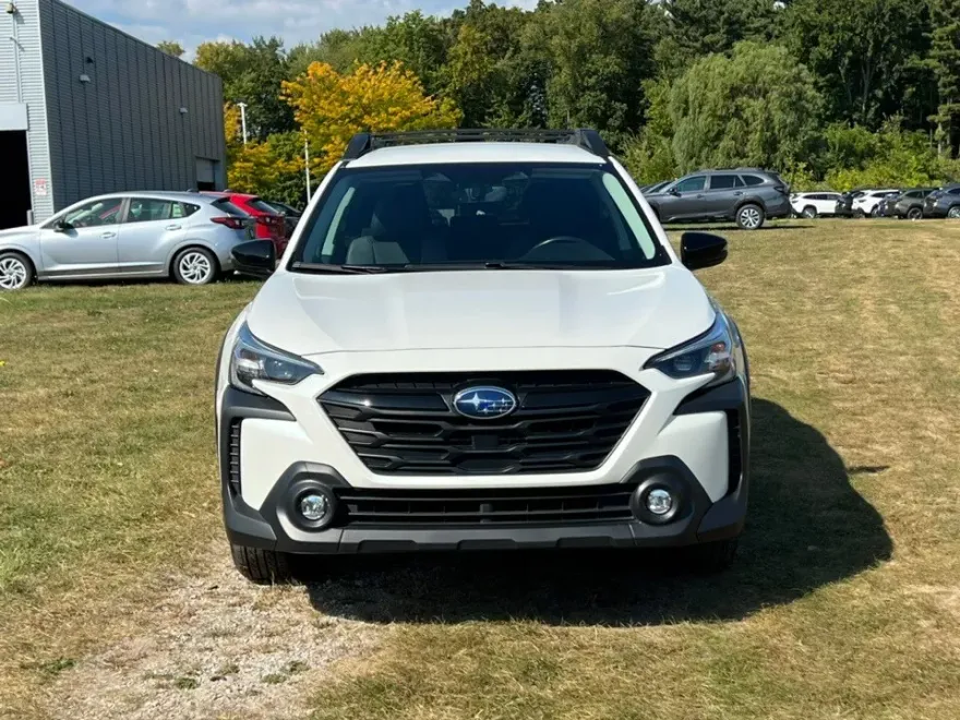2023 Subaru Outback Onyx Edition photo 1