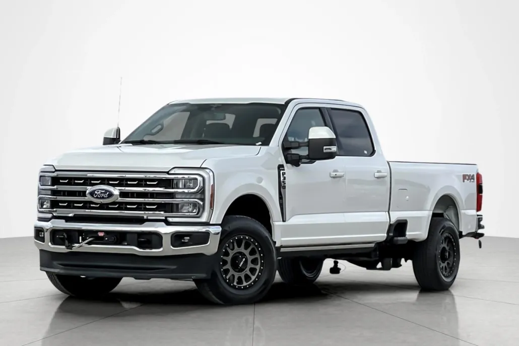 2023 Ford F-350 Lariat photo 1