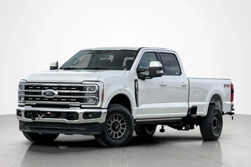 2023 Ford F-350 Lariat photo 1