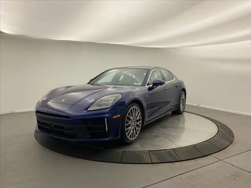 2024 Porsche Panamera 4 photo 1