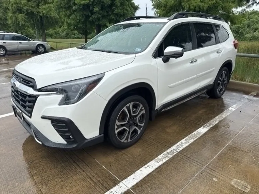 2023 Subaru Ascent Touring photo 1