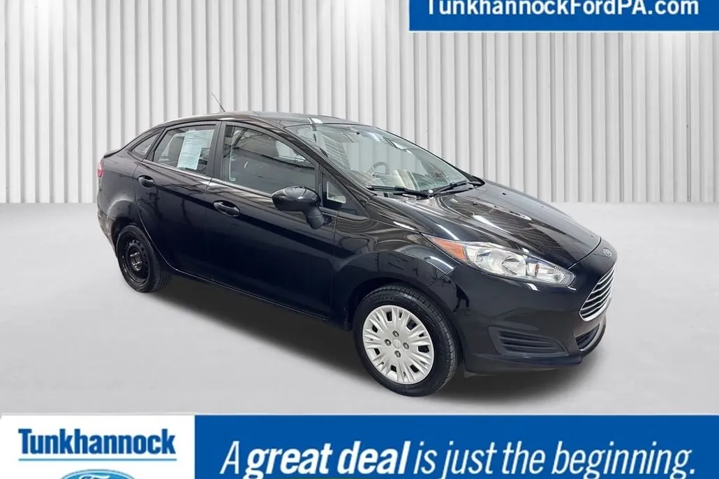 2019 Ford Fiesta S photo 1