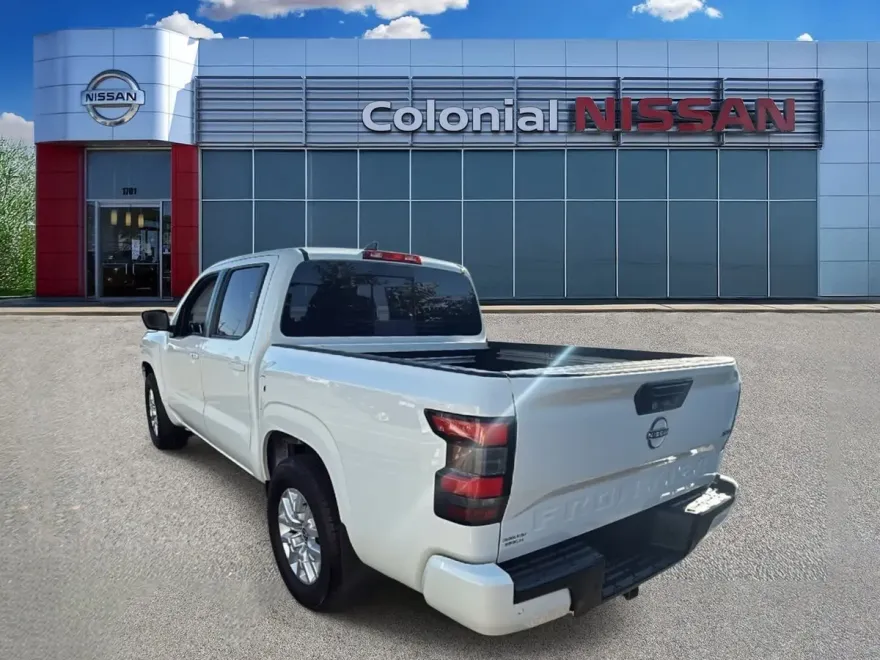 2024 Nissan Frontier SV photo 1