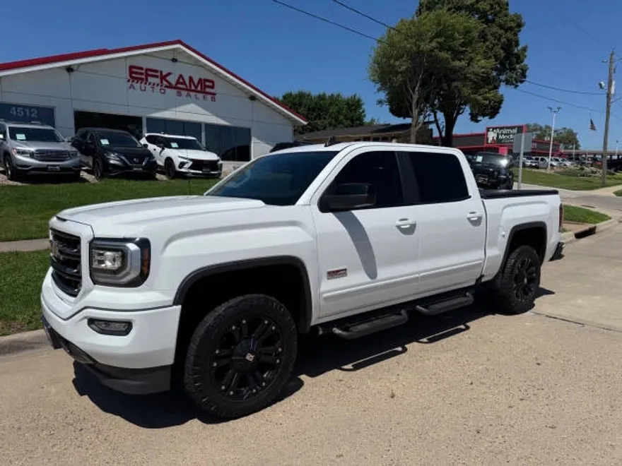 2017 Gmc Sierra 1500 SLT photo 1