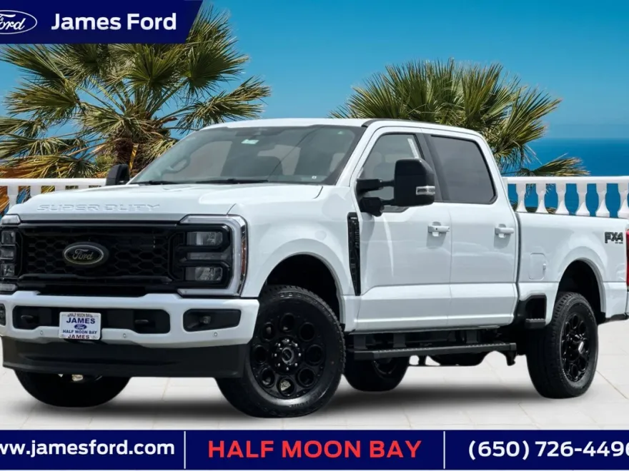 2025 Ford F-250 Lariat photo 1