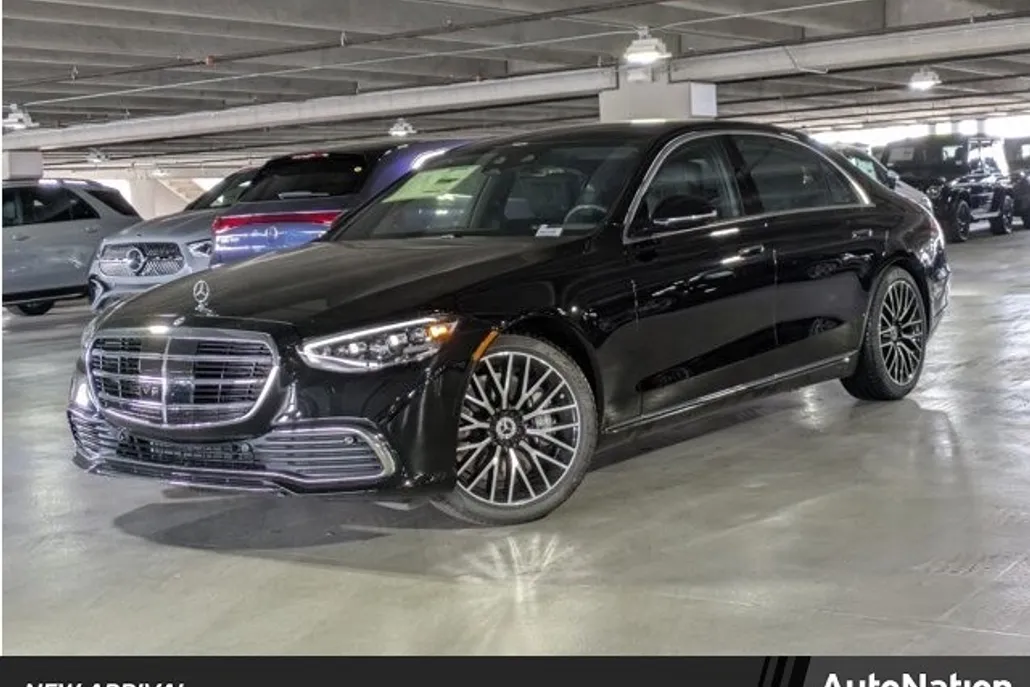 2025 Mercedes Benz S 580 4MATIC photo 1