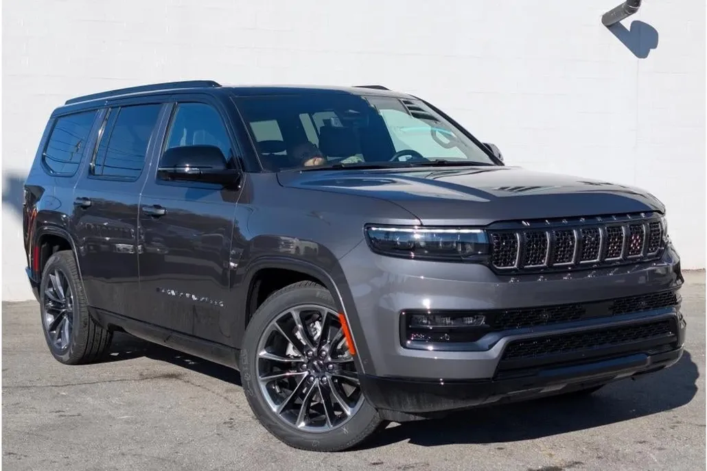 2024 Jeep Grand Wagoneer II Obsidian photo 1