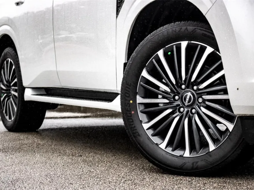 2025 Nissan Armada Platinum Reserve photo 1