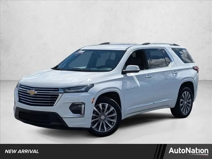 2023 Chevrolet Traverse Premier photo 1