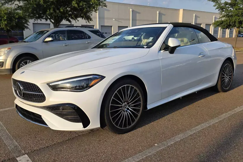 2026 Mercedes Benz CLE 300 4MATIC photo 1