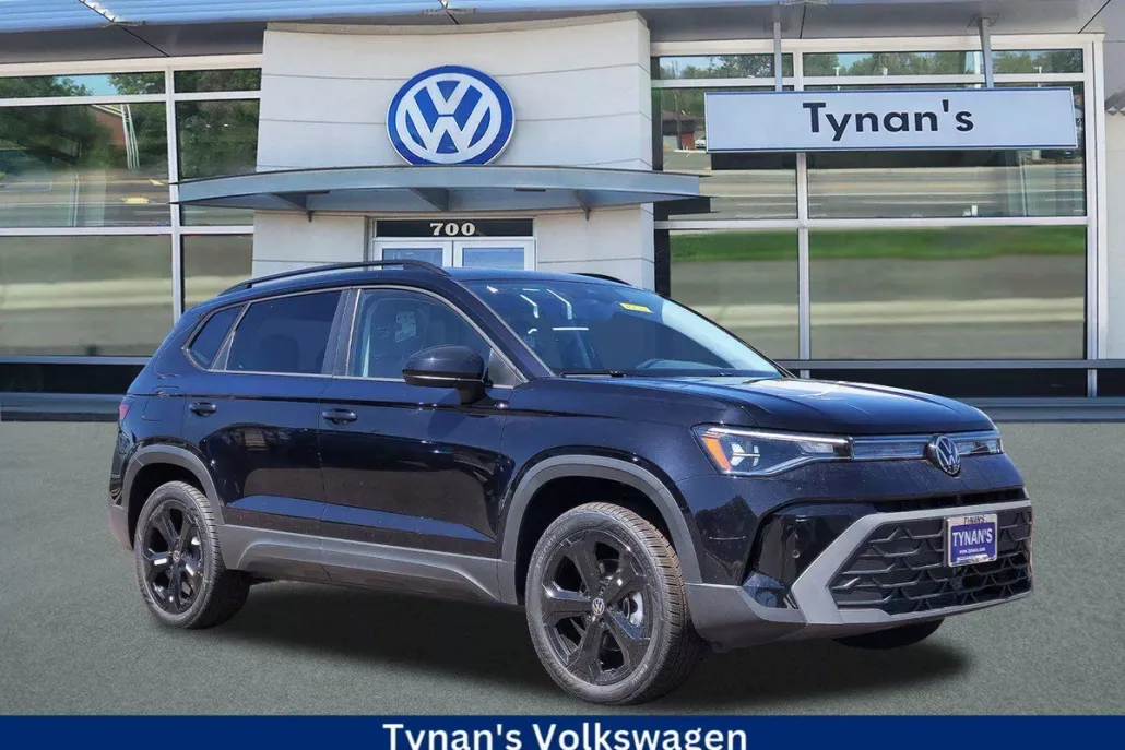 2025 Volkswagen Taos SE photo 1