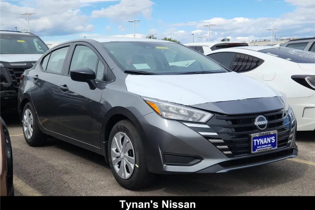 2025 Nissan Versa S photo 1