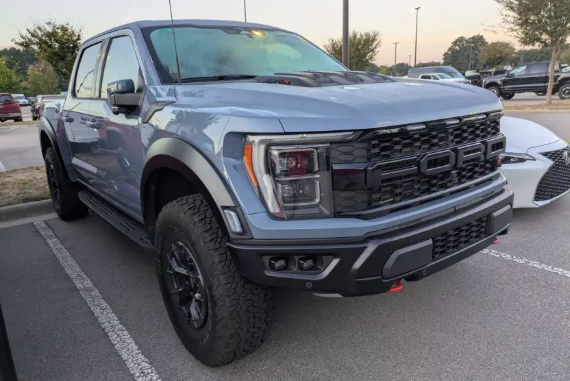 2023 Ford F-150 Raptor photo 1