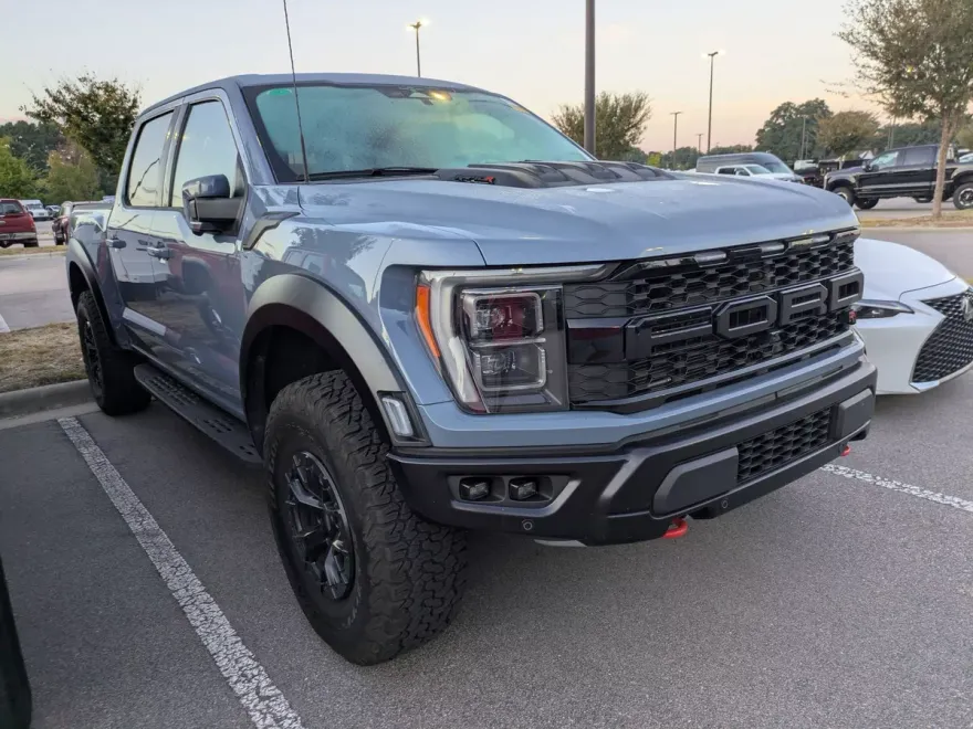 2023 Ford F-150 Raptor photo 1