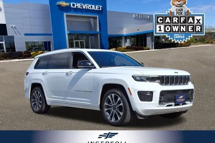 2024 Jeep Grand Cherokee Overland photo 1