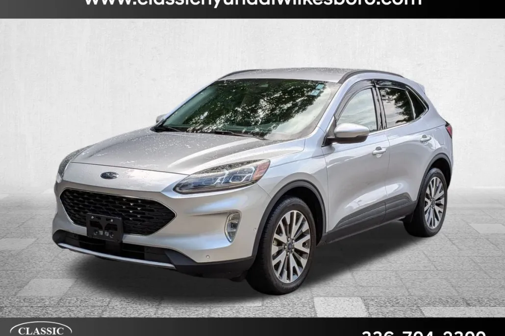 2020 Ford Escape Titanium photo 1