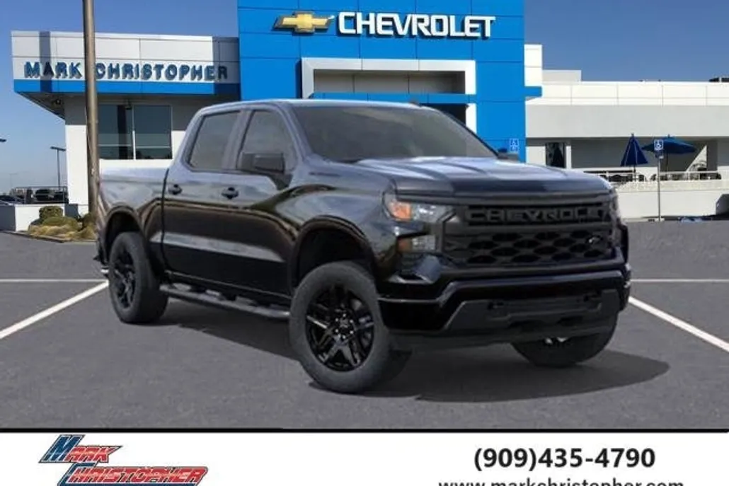 2025 Chevrolet Silverado 1500 Custom photo 1