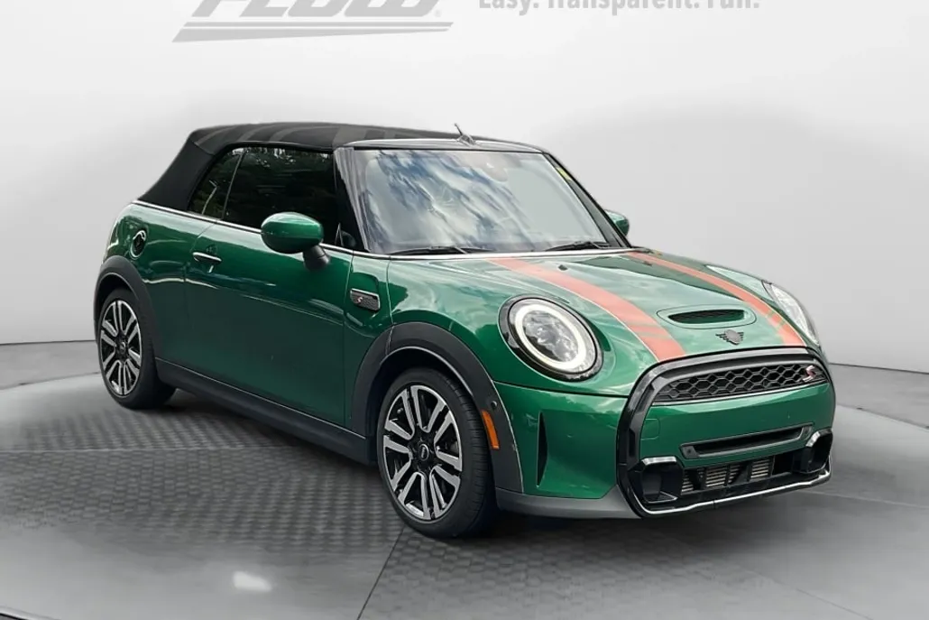 2022 Mini Cooper Convertible S photo 1