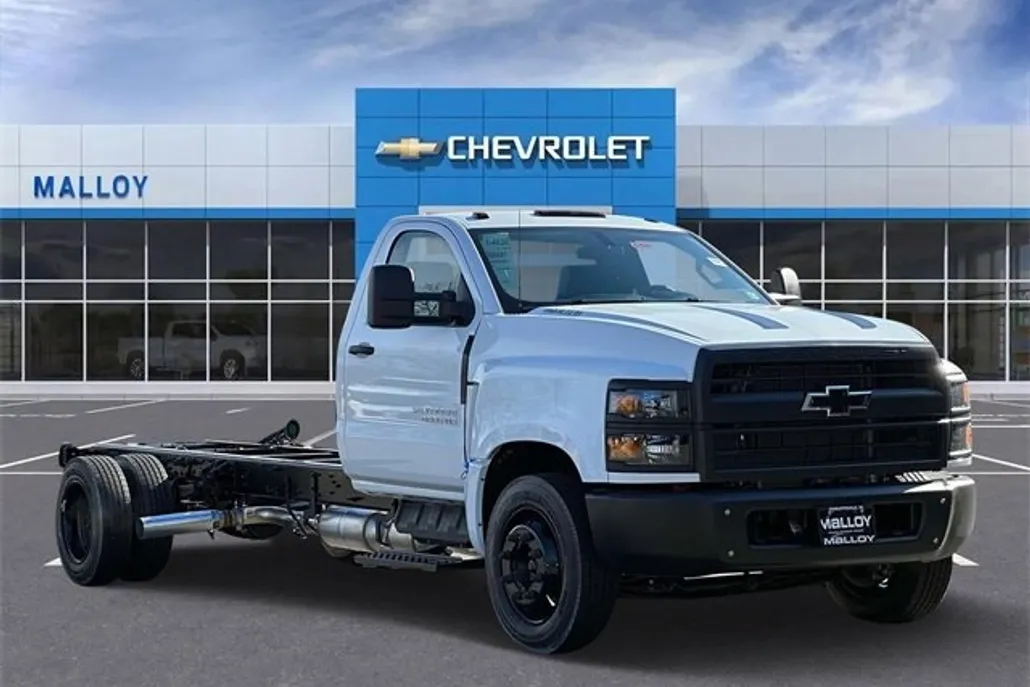2024 Chevrolet Silverado 4500HD Work Truck photo 1