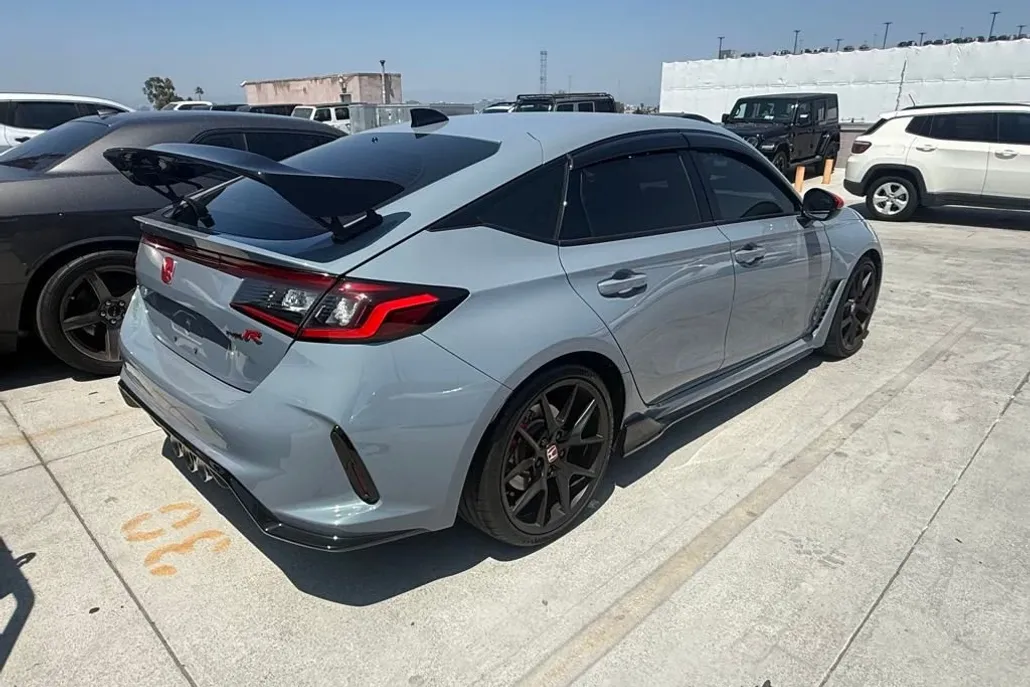 2025 Honda Civic Type R Hatchback photo 1