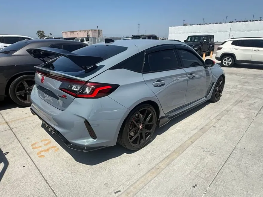 2025 Honda Civic Type R Hatchback photo 1
