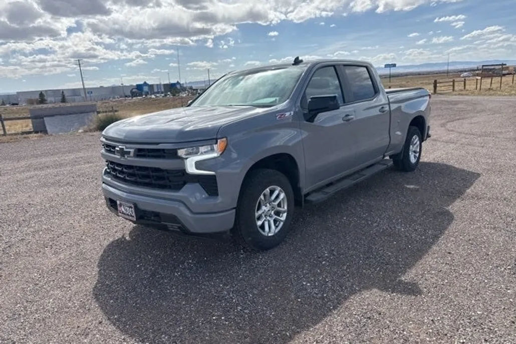 2024 Chevrolet Silverado 1500 RST photo 1