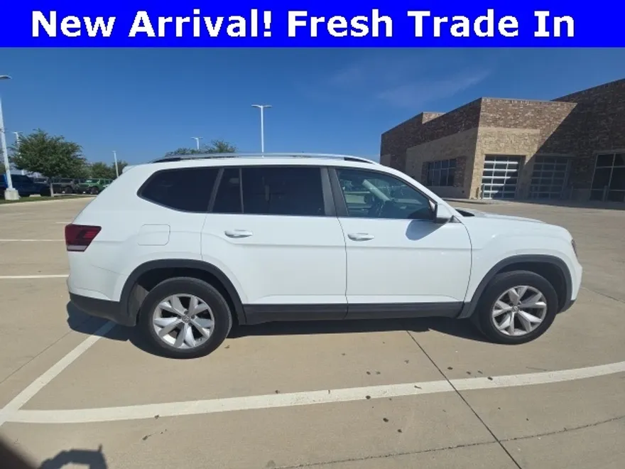 2018 Volkswagen Atlas V6 SE photo 1
