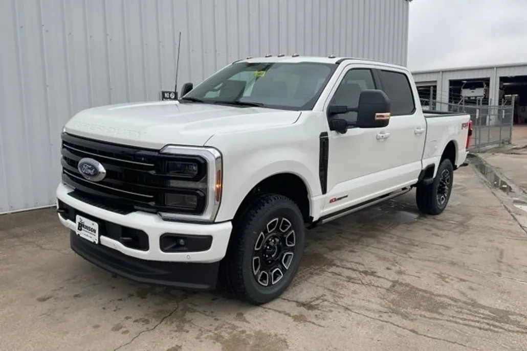 2025 Ford F-250 photo 1