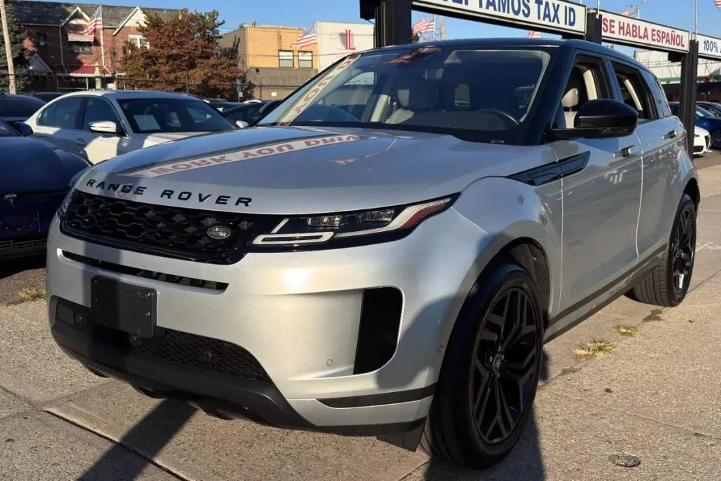 2020 Land Rover Range Rover Evoque SE photo 1