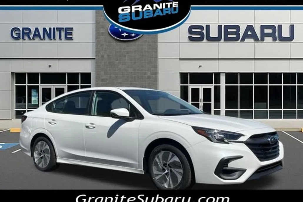 2025 Subaru Legacy Premium photo 1
