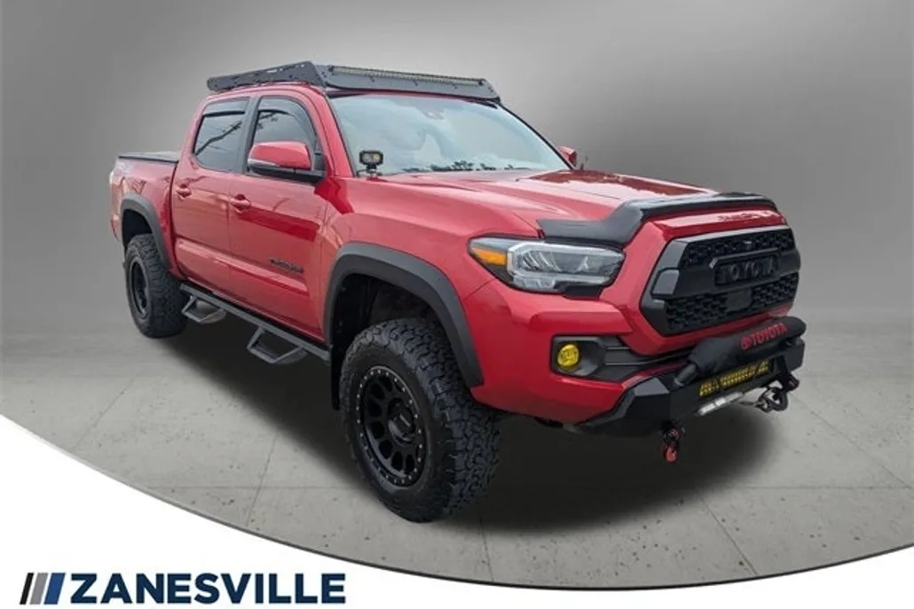 2021 Toyota Tacoma TRD Off-Road V6 photo 1