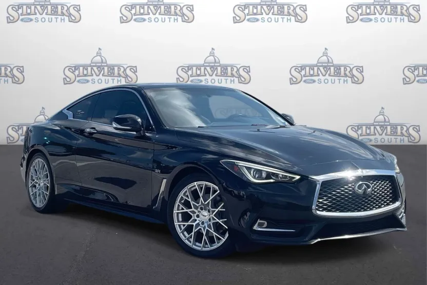 2018 Infiniti Q60 3.0t Luxe photo 1