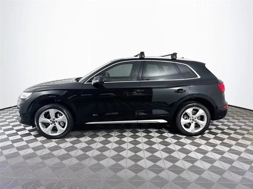 2021 Audi Q5 45 Prestige Premium photo 1