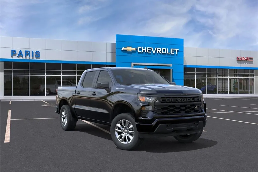 2025 Chevrolet Silverado 1500 Custom photo 1